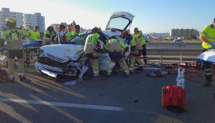 Dos personas fallecen al circular en sentido contrario en la autovía de La Manga