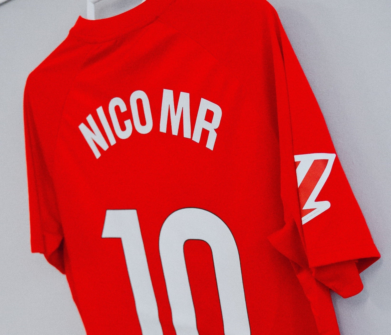 La camiseta de Nico Melamed que enamora a todos.