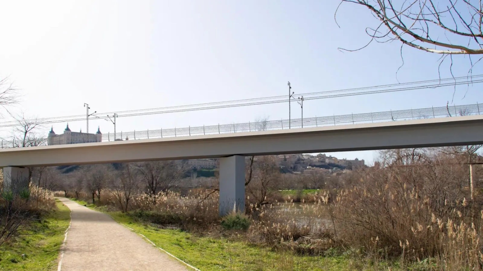 Recreación de los viaductos que se deben de construir para realizar la opción de &#039;Toledo Central&#039; para la llegada del AVE Madrid-Lisboa a Toledo