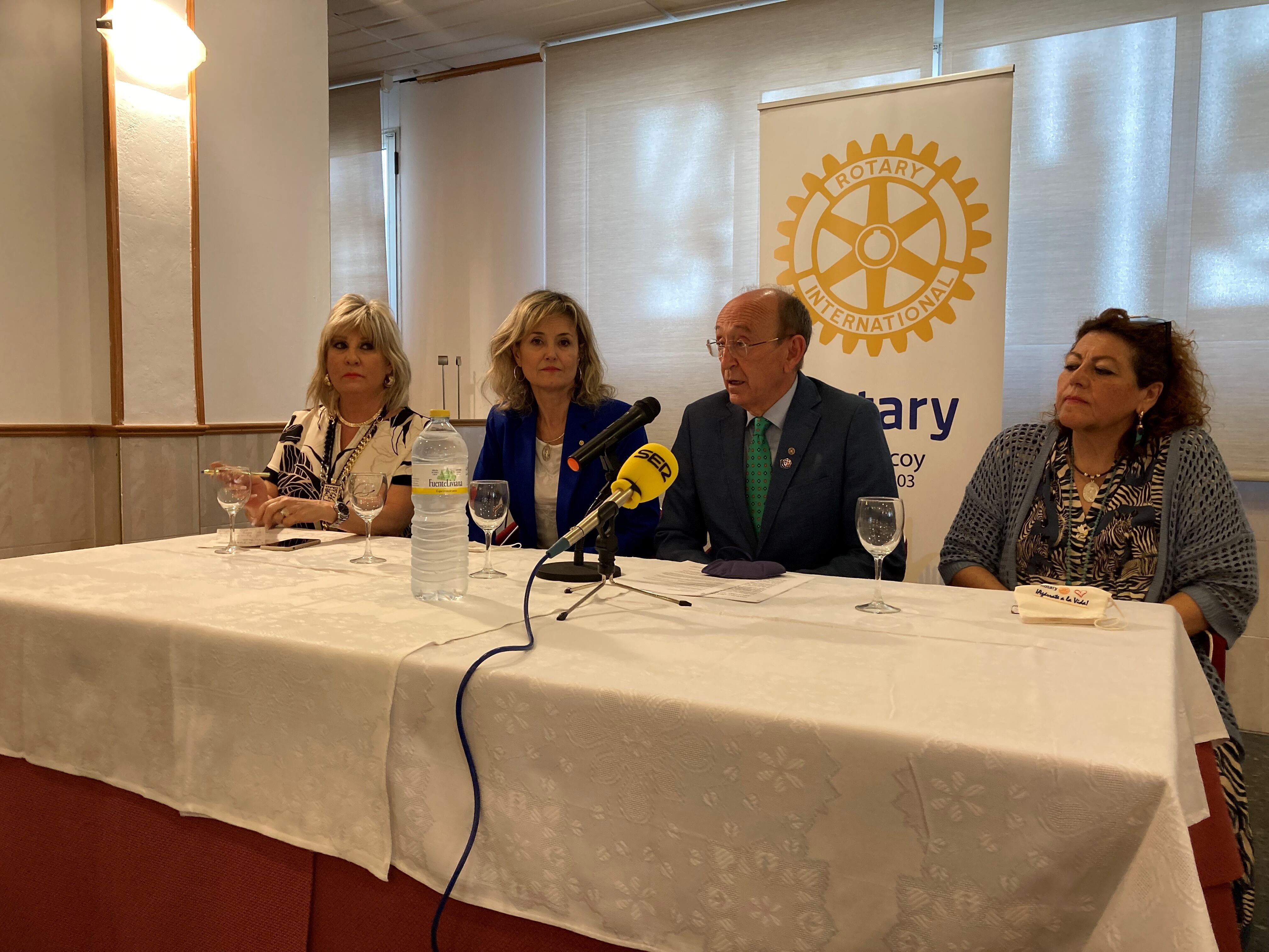 Fuensanta Santa, Olga Castelucci, José Vicente Vidal y Marisol Pardo en la presentación de los proyectos en Alcoy