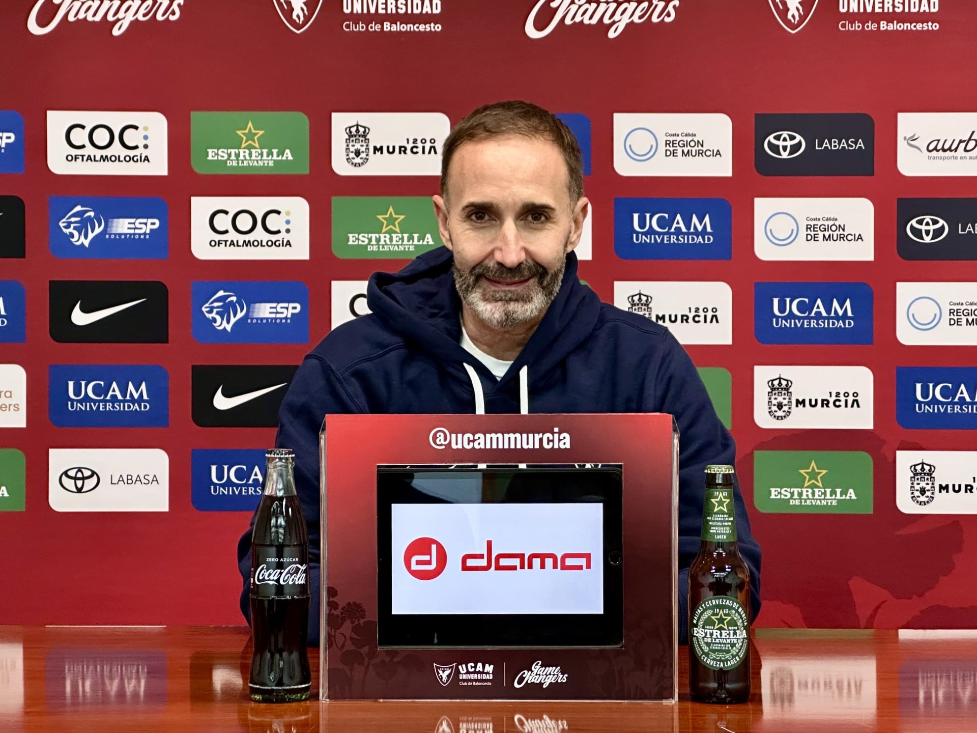 Sito Alonso en la sala de prensa del Palacio