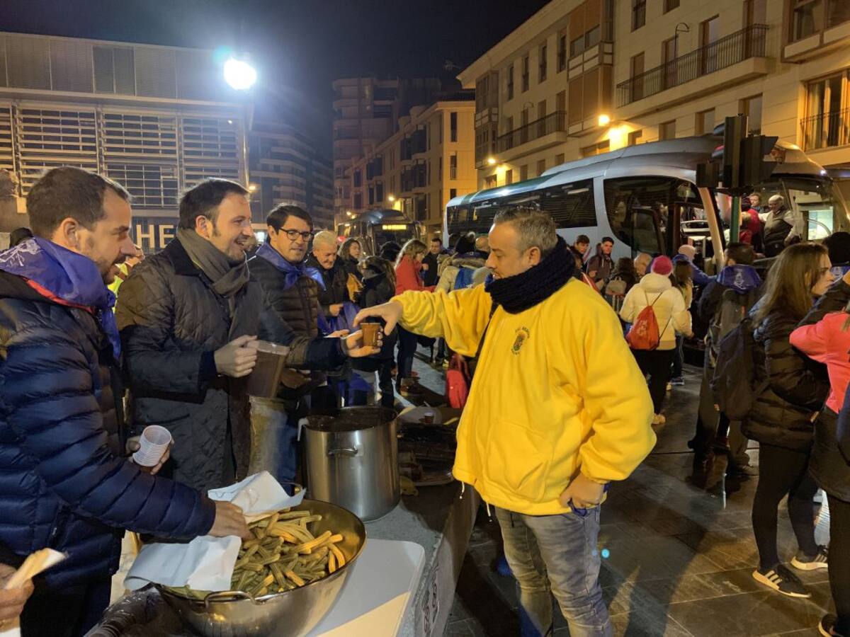 El PP reparte chocolate con churros