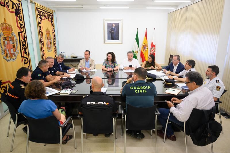 Más de doscientos efectivos velarán por la seguridad y el buen desarrollo de la Noche de San Juan en Almería.