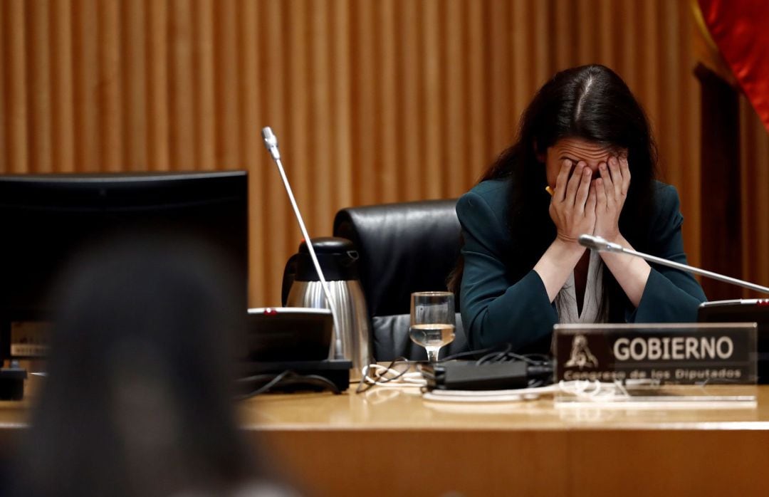 La ministra de Igualdad, Irene Montero, durante su comparecencia ante la Comisión de Reconstrucción celebrada el pasado jueves en el Congreso. 