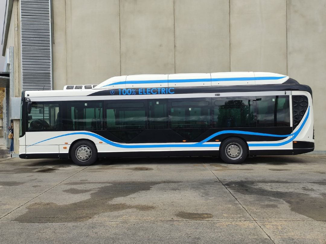 Imagen de archivo del autobús eléctrico que ha puesto en circulación Segovia