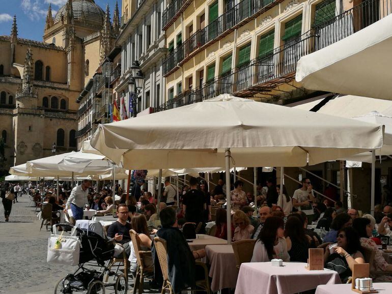 En el sector servicos y la construcción es los que más se crearon empleos al contrario que en industria