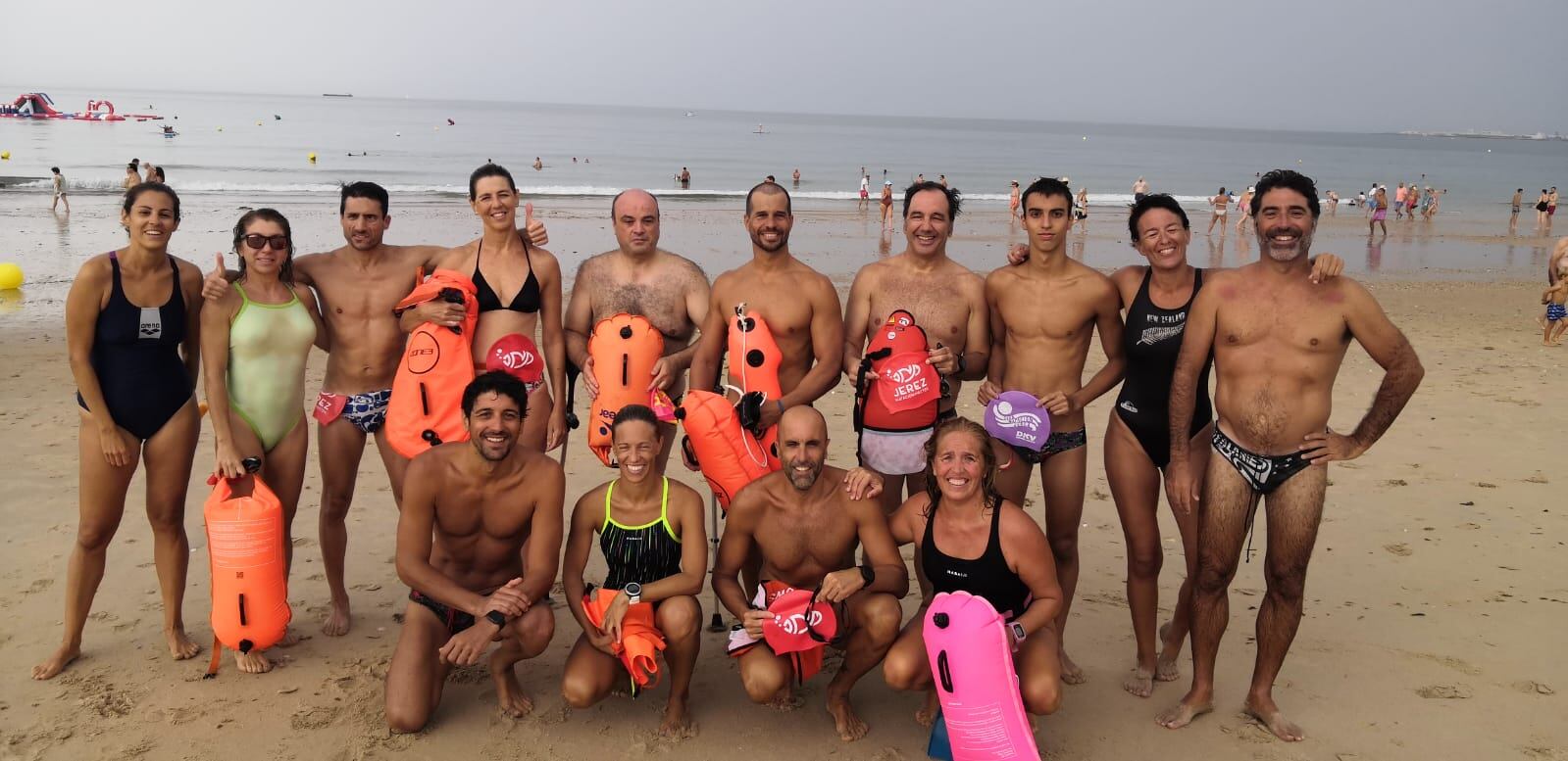 Foto de grupo del Jerez Natación Máster