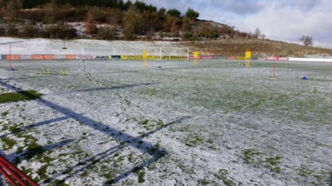 Así entrenó el Alavés en las instalaciones de Ibaia.