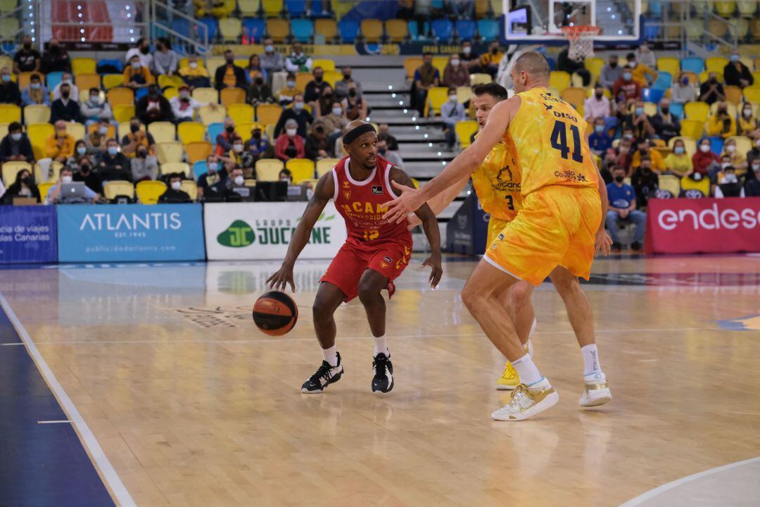 McFadden en un momento del Gran Canaria-UCAM Murcia CB