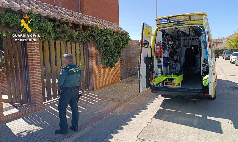 La Guardia Civil auxilia a una persona ensituación crítica en su vivienda en la localidad de Boecillo