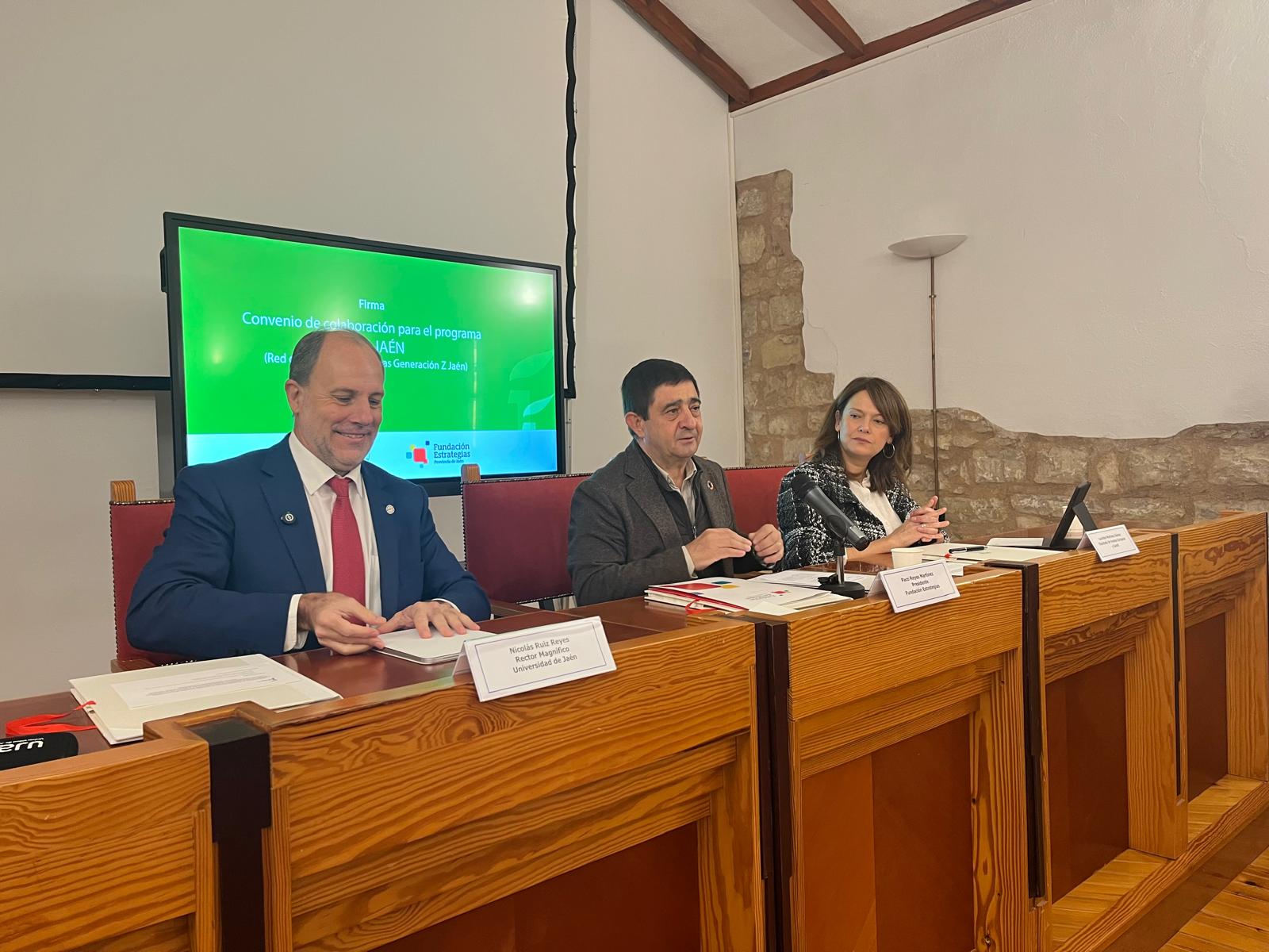 Momento de la intervención del presidente de la Diputación de Jaén, Francisco Reyes