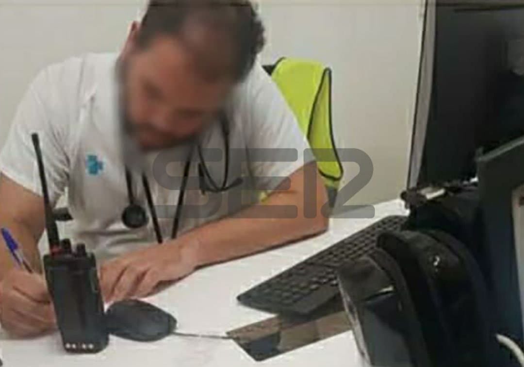 Jesús Giménez Oliva portava mesos fent-se passar per metge o infermer en diferents serveis, hospitals públics, residències de gent gran o empreses com Amazon