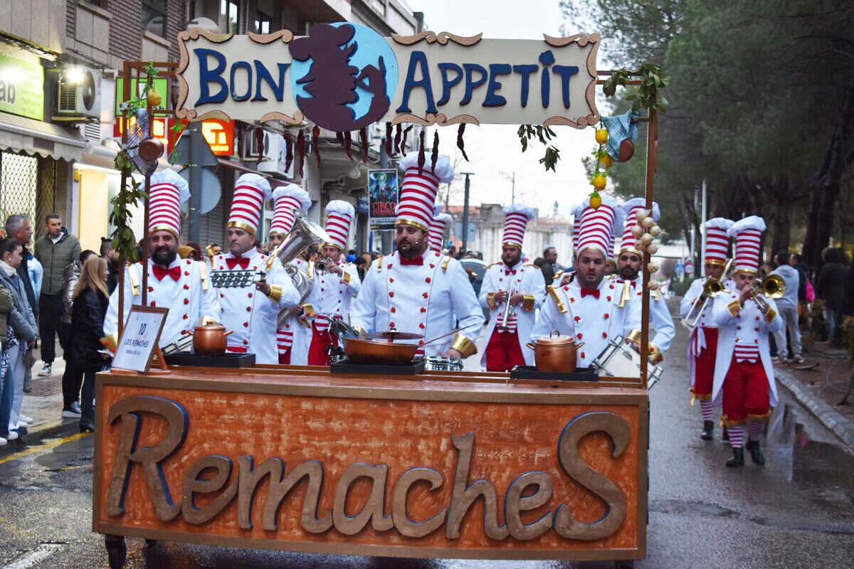 Los Remaches en el desfile de Carnaval de Puertollano