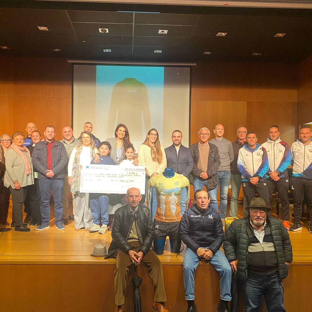 Morón y Arahal presentan la 42ª Media Maratón Solidaria La Cal y el Olivo