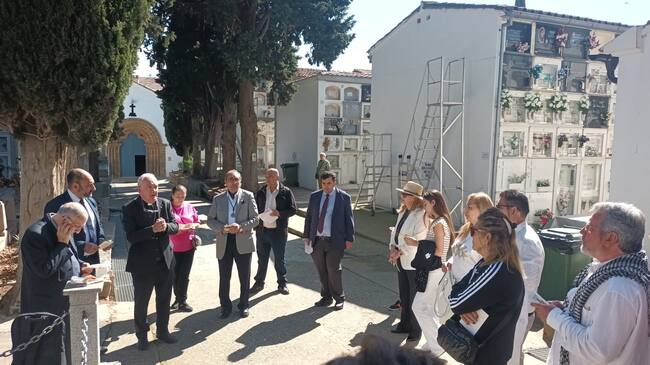Celebración en el cementerio de Barbastro