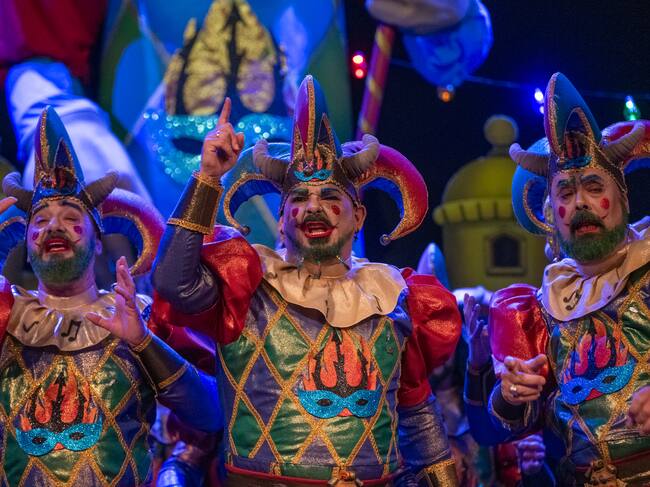 El coro de Fali Pastrana, 'Los guardianes del Dios Momo.