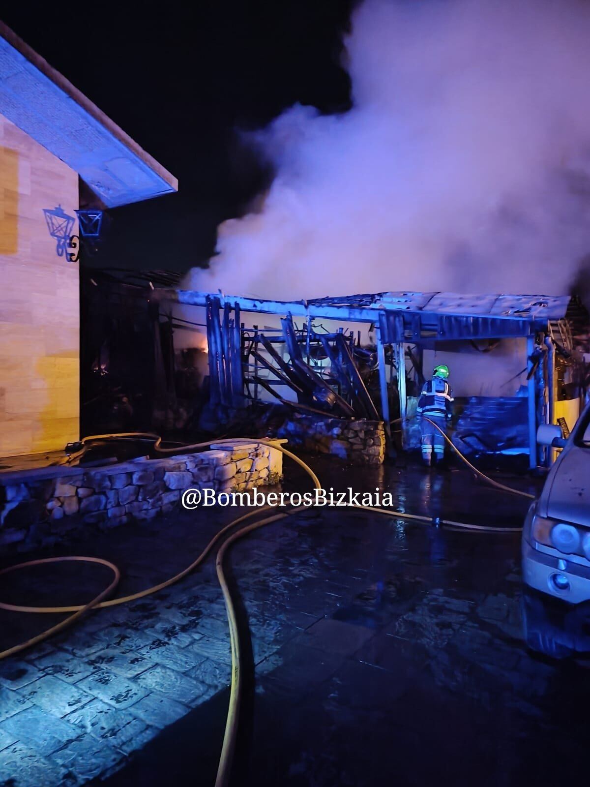 Imagen del incendio en Elorrio