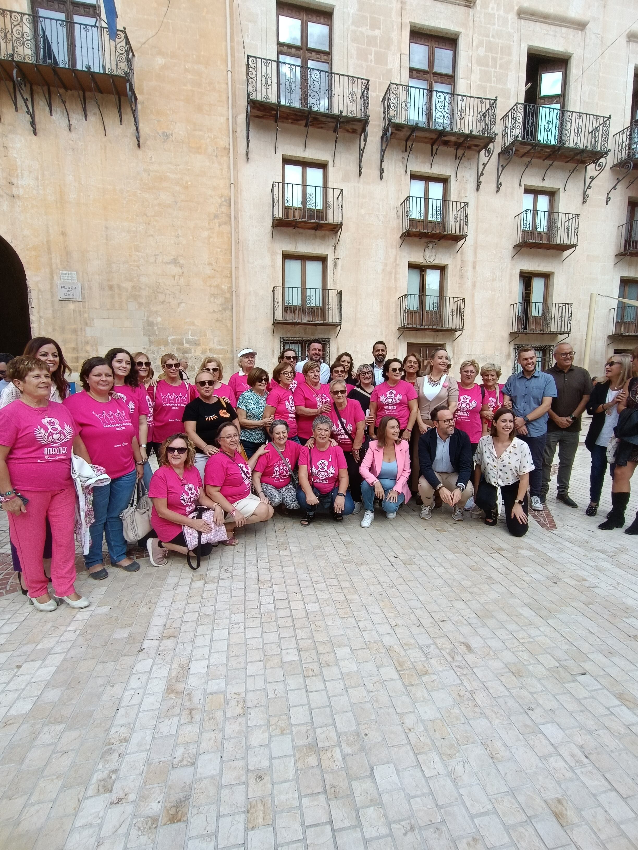 Conmemoración Día de la lucha contra el Cáncer de Mama en Elche