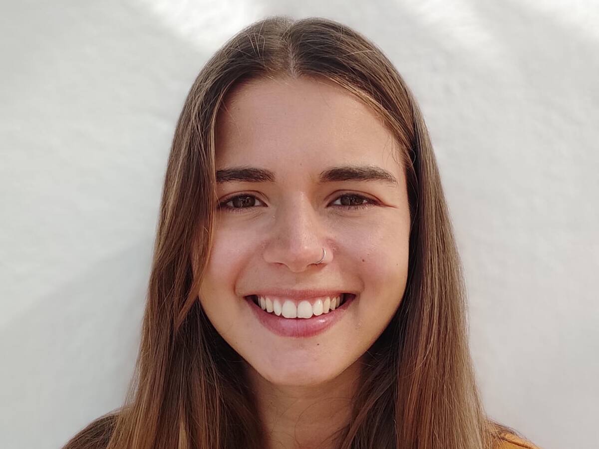 La socióloga Carmen Capdevila explora las explotaciones frutícolas del Bajo Cinca para mostrar su adaptación al sistema agrícola global