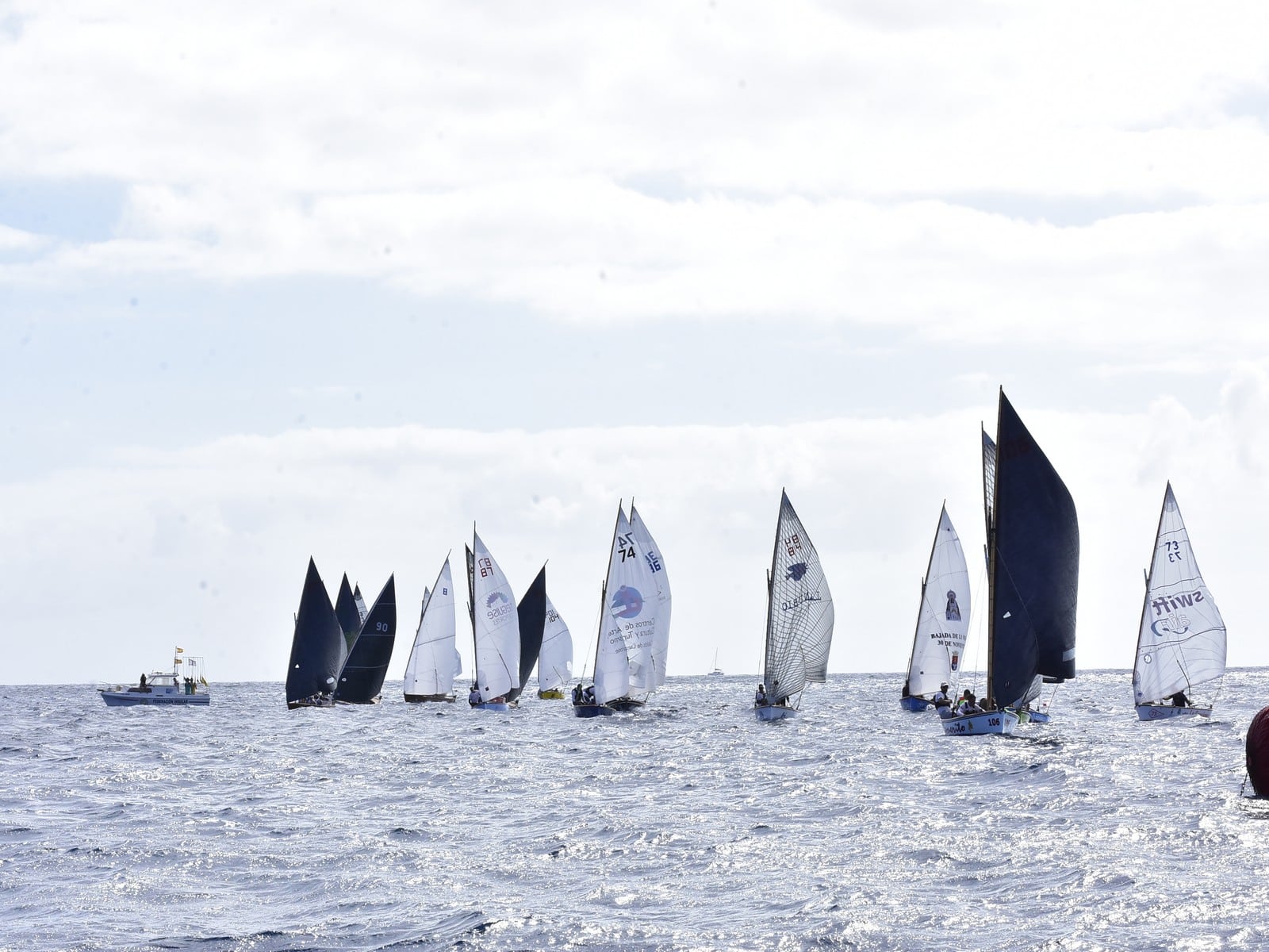 Octava jornada de la Liga Insular de Barquillos de Vela Latina de 5 metros en Lanzarote.