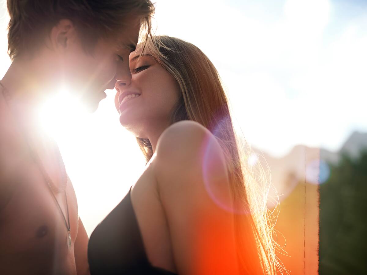 "Hoy no nos conformamos con una sola persona para toda la vida": los adolescentes ya no creen en el amor para toda la vida