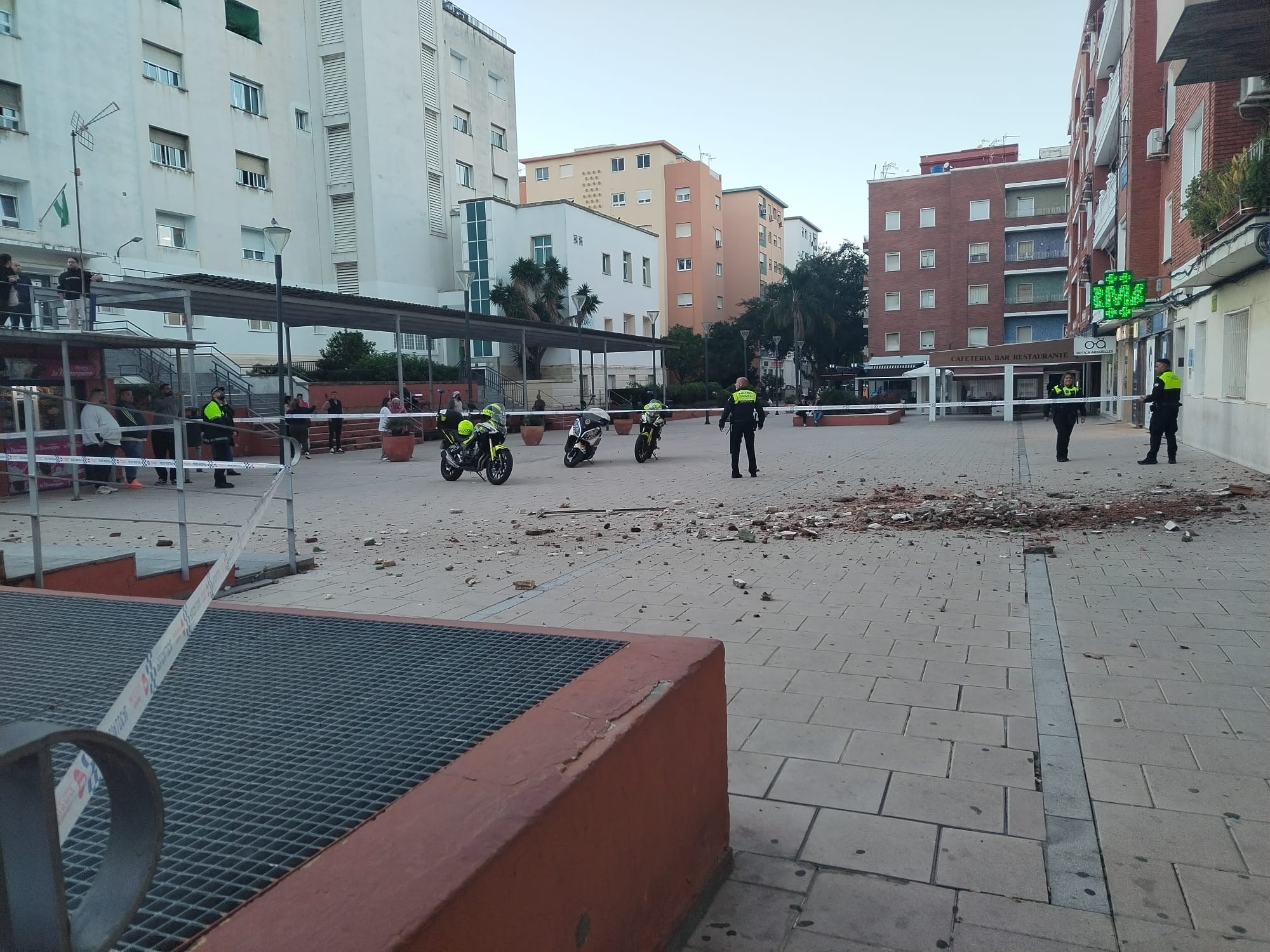 Agentes de la Policía custodian la zona