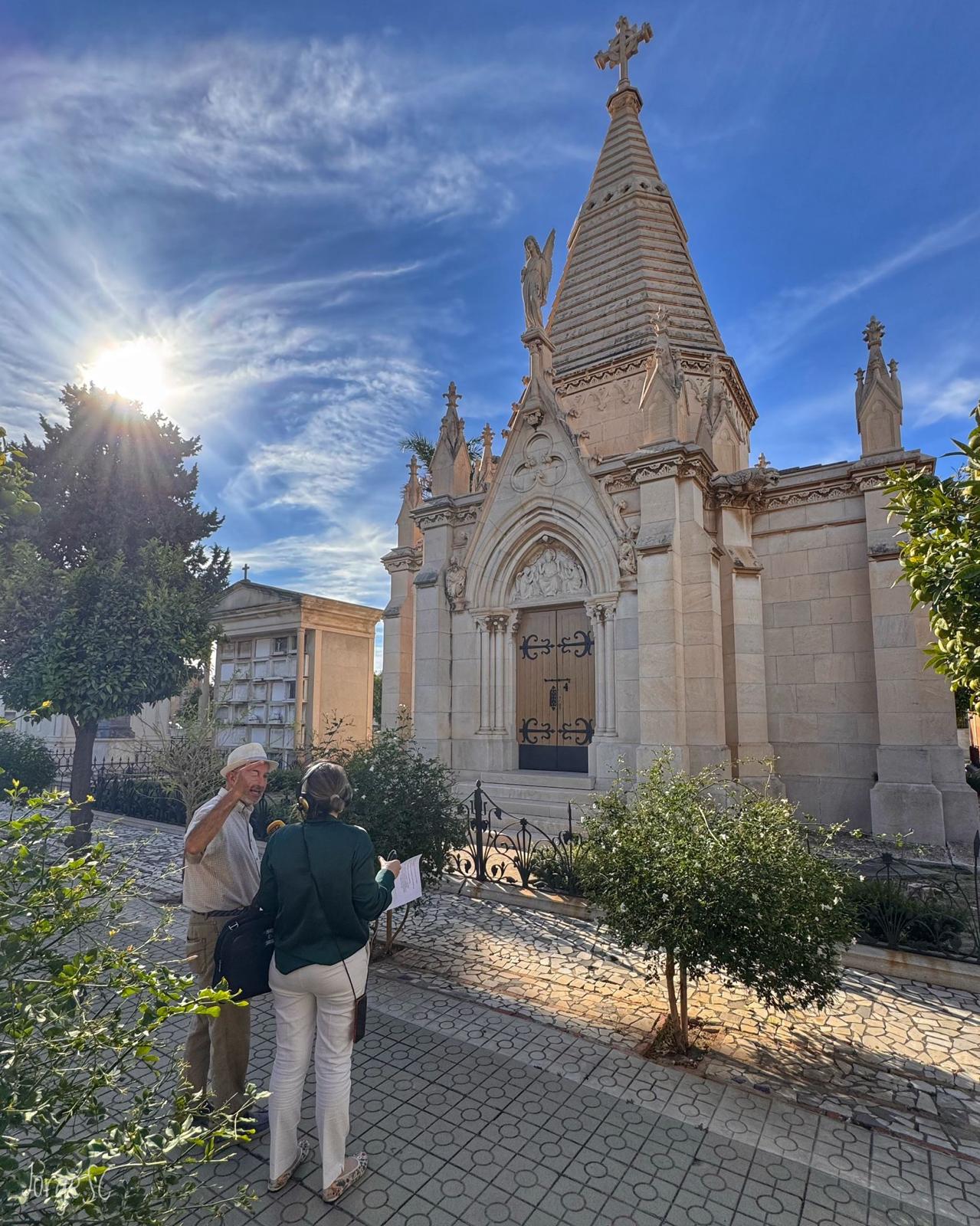 Mausoleo de los Larios en el cementerio de San Miguel