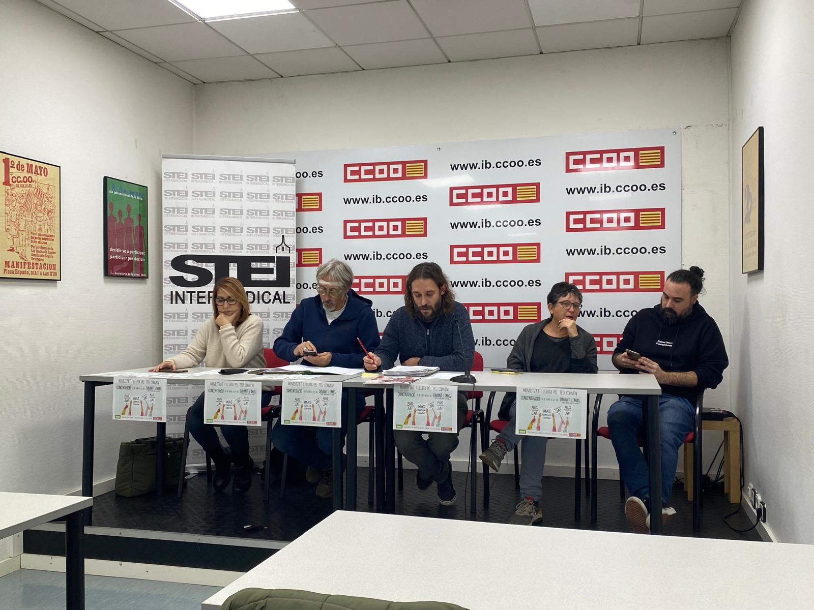 Representantes de CCOO y Stei en centros de menores de Mallorca