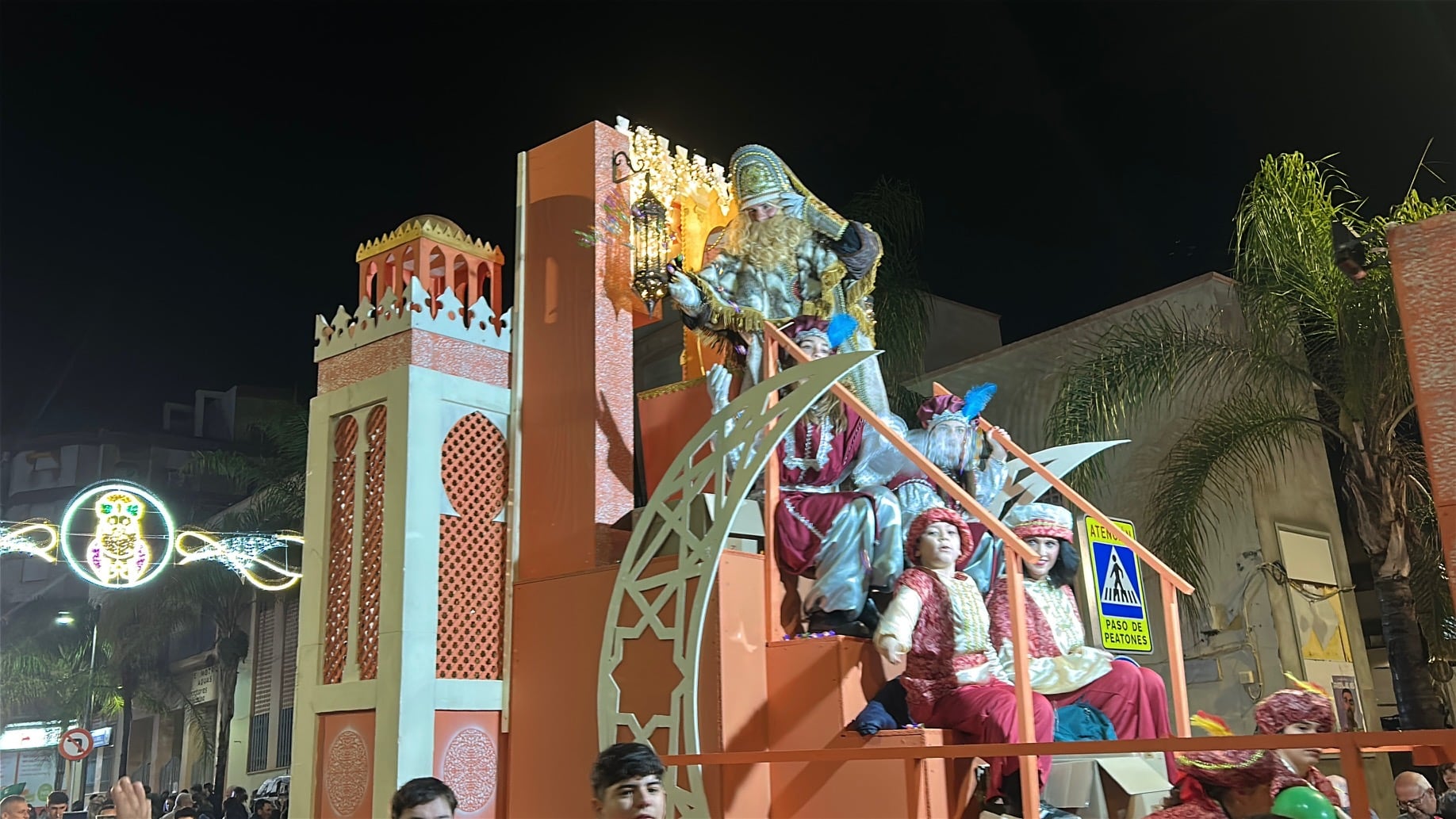 Imagen del Rey Gaspar en la Cabalgata de Reyes de Motril 2026