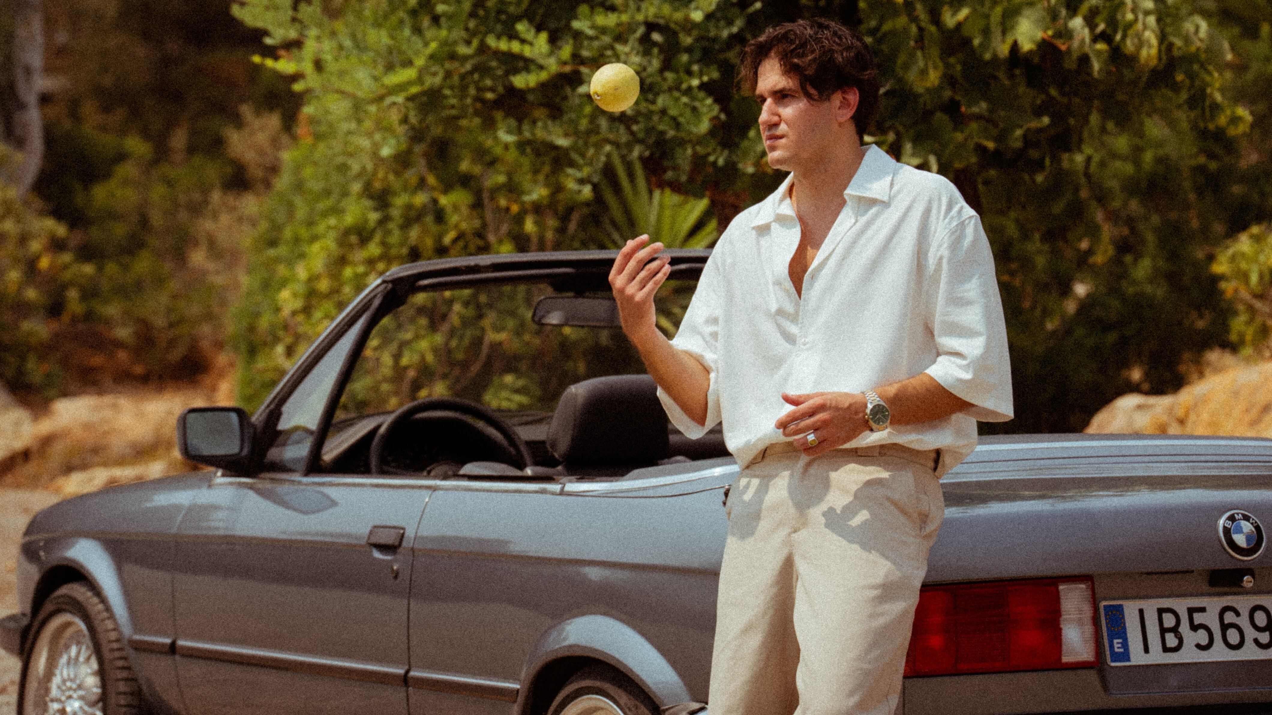 La historia habla de un desamor tan intenso del protagonista