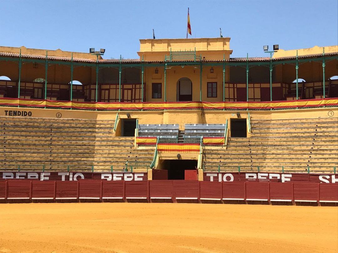 La plaza de toros de Jerez puesta a punto para la feria taurina