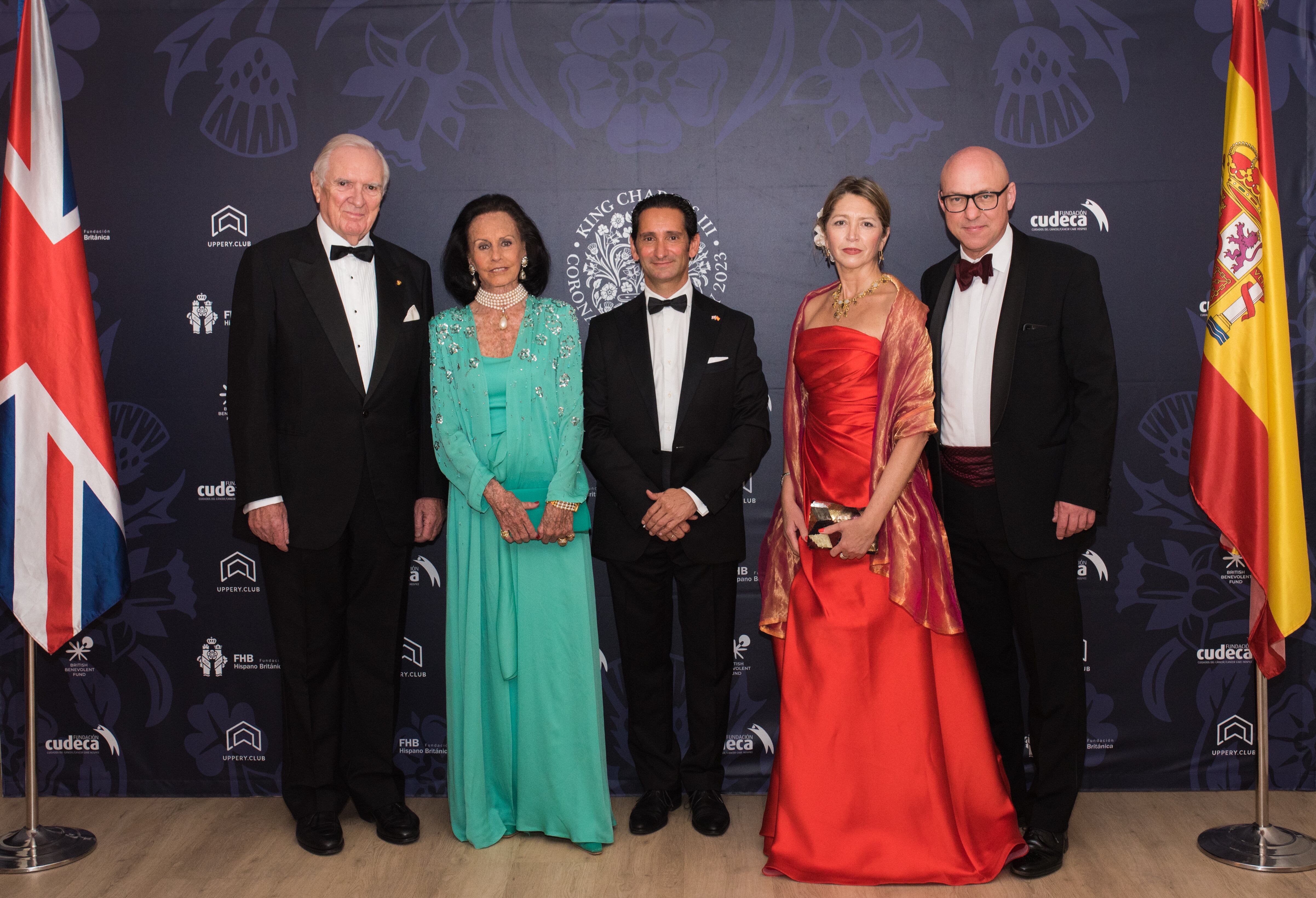 Sir Roger Fry (Presidente del Patronato FHB), Sonsoles Diez de Rivera (Vicepresidente de FHB), Manuel Márquez (Director general de Uppery Club), Pilar González-Baylín (Presidente ejecutiva de FHB) y Olaf Clayton (Presidente de British Benevolent Fund)