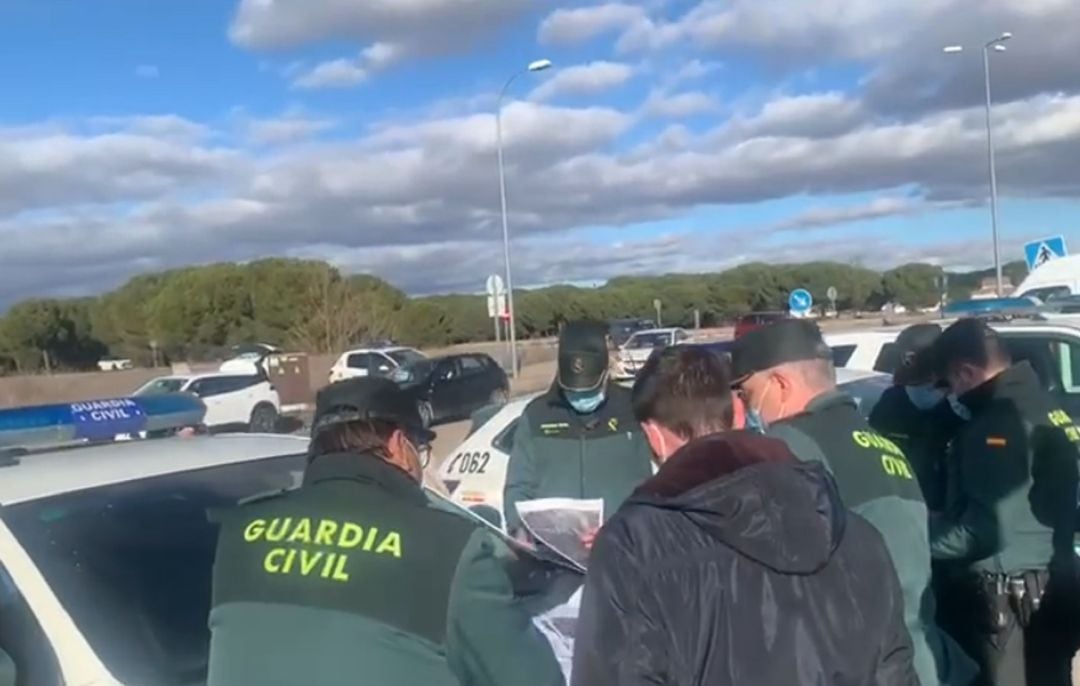 La Guardia Civil durante una de las jornadas de búsqueda de Esther.