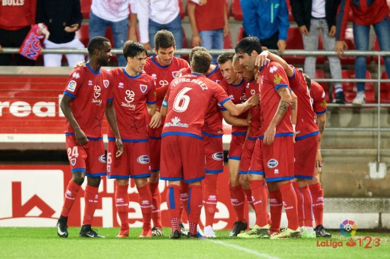 Los jugadores del Numancia celebran el 2-0 ante la Cultural.