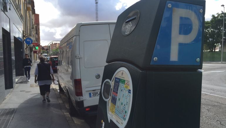 Máquina validadora de la ORA en una calle de Valladolid