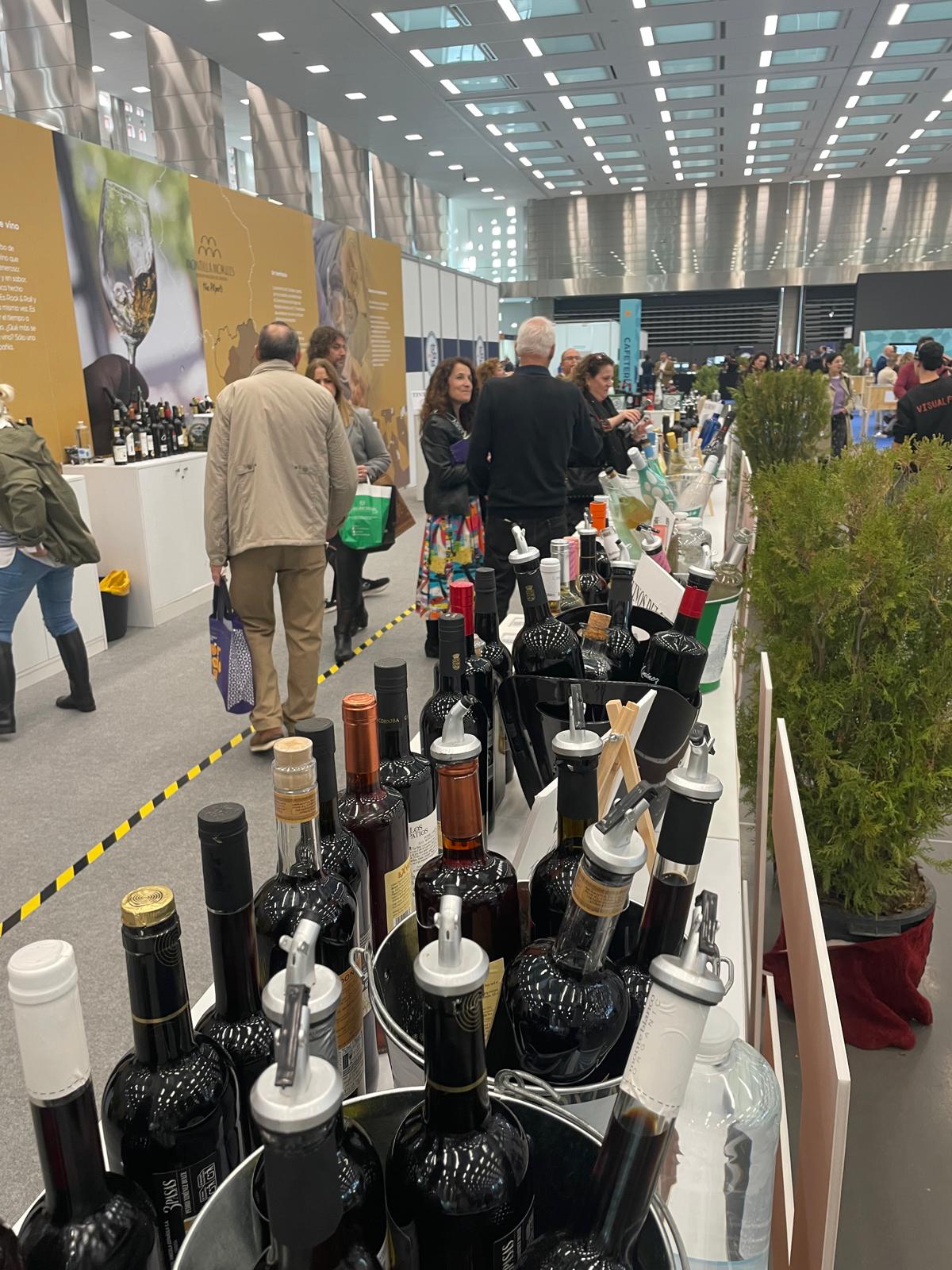 Túnel del vino. II Feria del Sabor del Córdoba