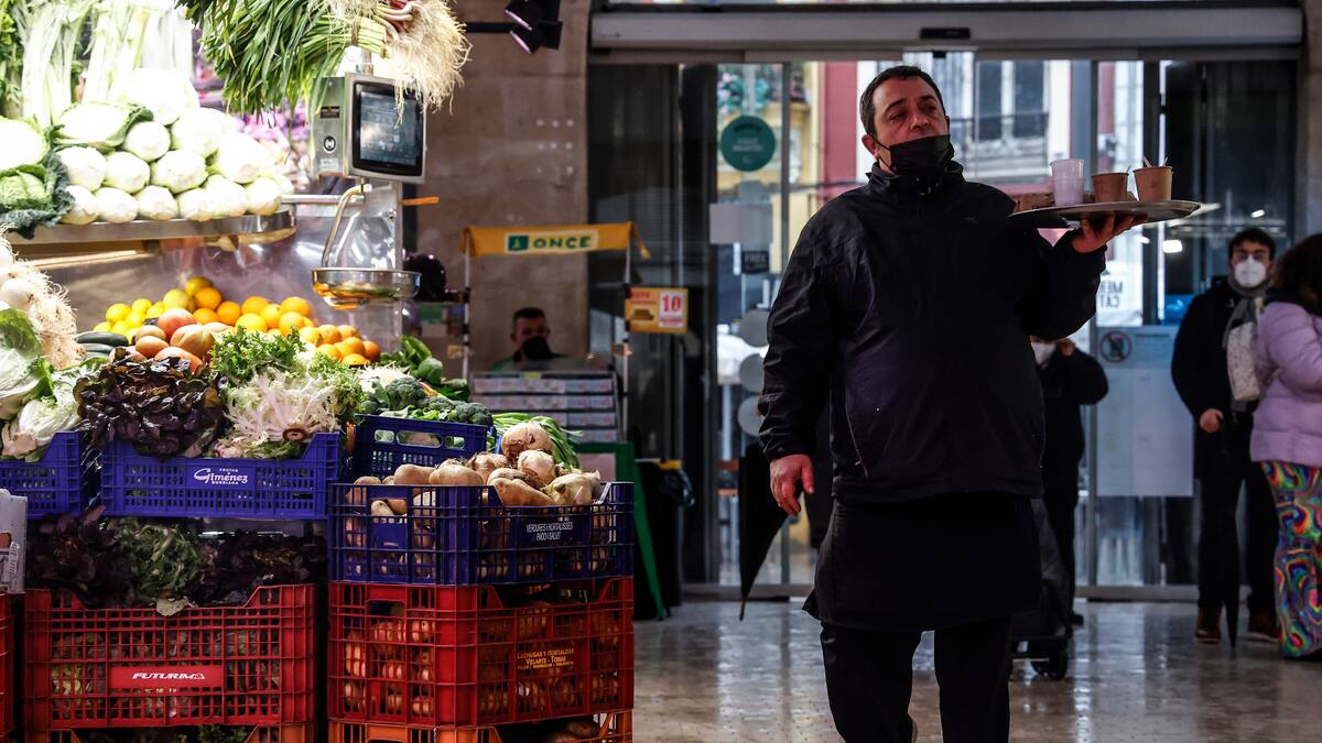 Clases de interpretación para dignificar la profesión del personal de sala