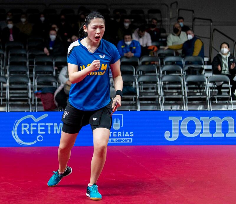 María Xiao celebra un punto durante la final