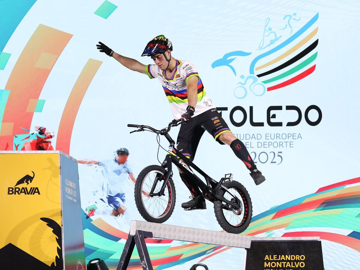 En busca de un récord Guinness de altura en Zocodover: la hazaña que busca el campeón del mundo de trial en Toledo