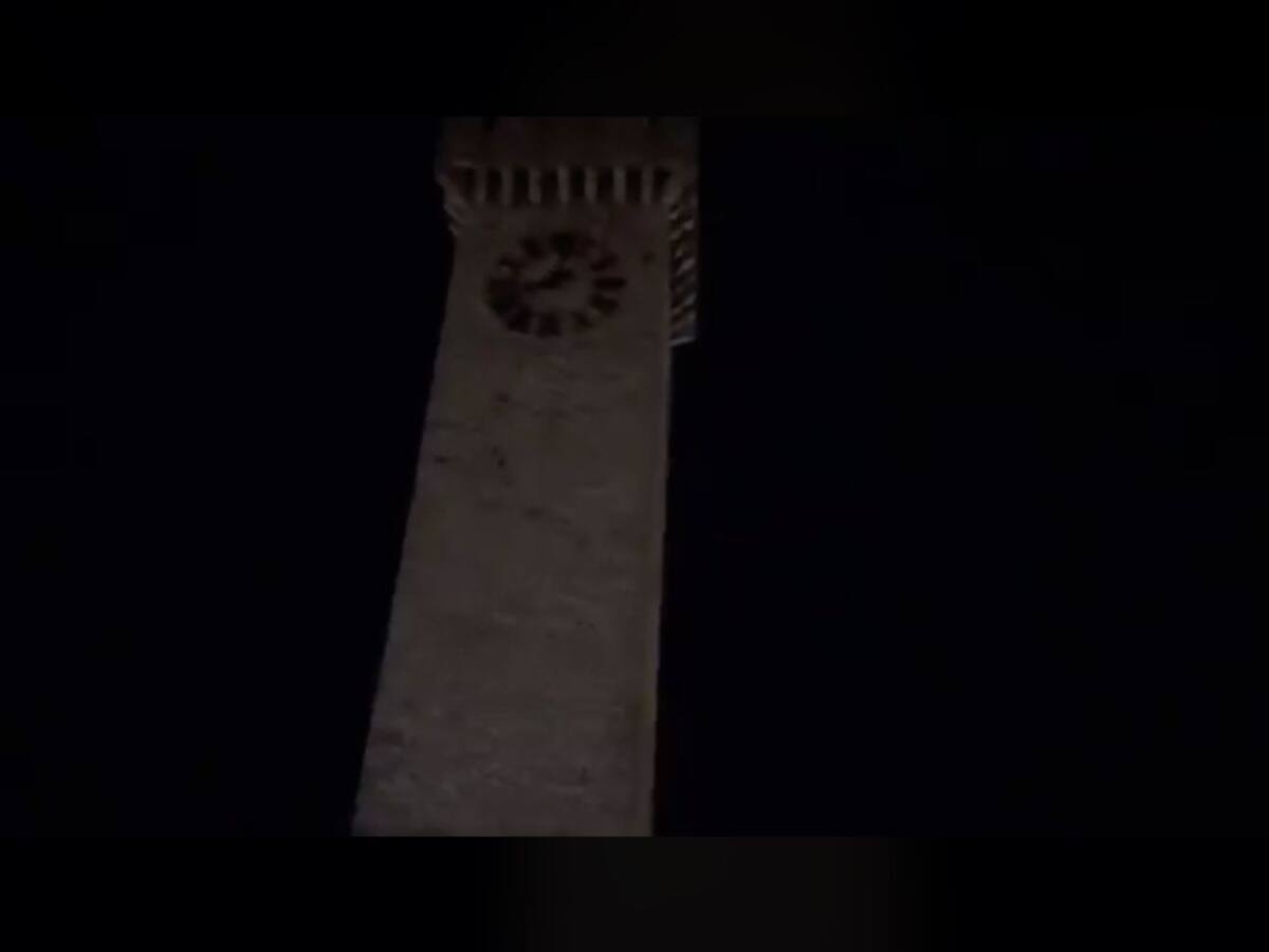 El reloj de Mangana tocó el himno de España como llamamiento a la unidad