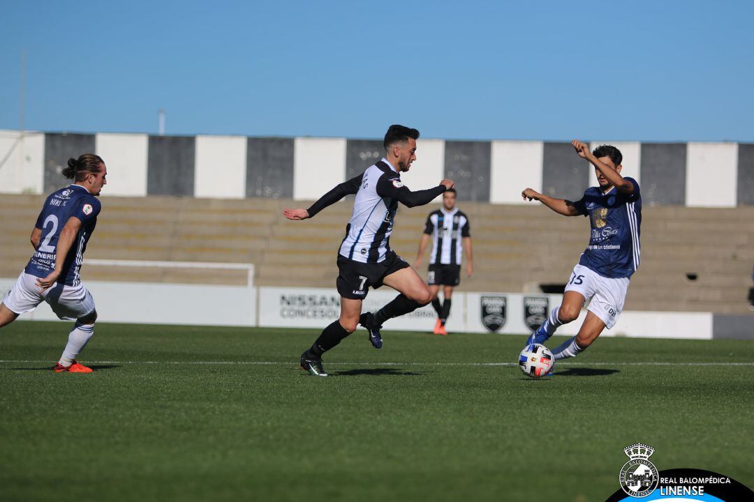 Nacho Huertas ante el Marino.