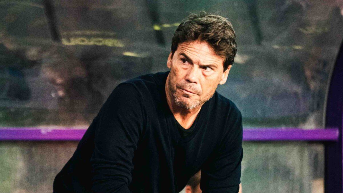 Rubi en la previa de un partido en Valladolid que se fue torciendo según pasaban los minutos.