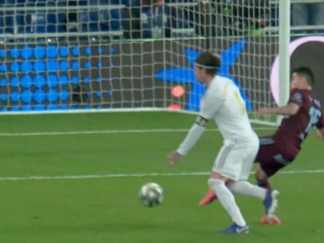 Otra perspectiva de la entrada de Olaza a Ramos