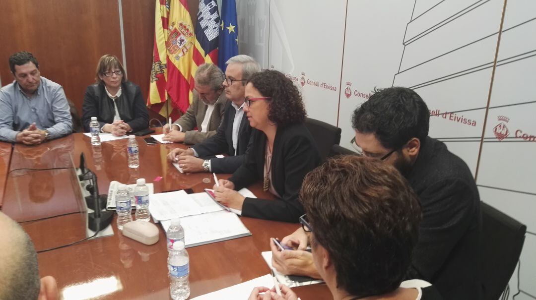 La consellera de Hacienda, Catalina Cladera, en una visita a Ibiza 