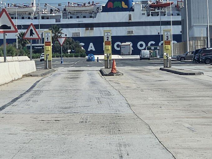 Paros en el puerto de Algeciras