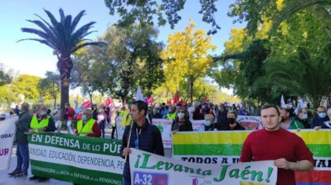Plataformas, respaldando la marcha a pie de hoy.
