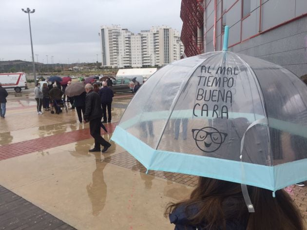 La lluvia ha acompañado a la jornada de vacunación en Murcia