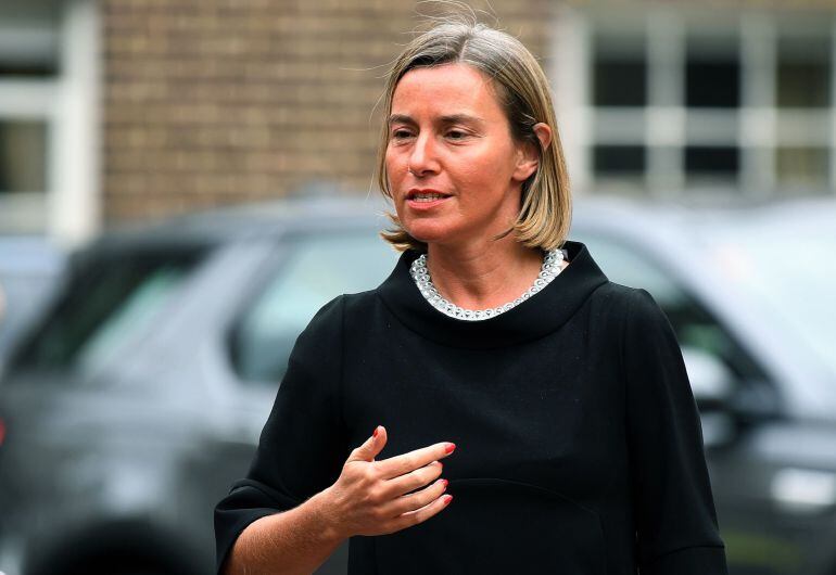 La alta representante de la UE, Federica Mogherini, llega a la cumbre de los Balcanes Occidentales en Londres (Reino Unido) hoy, 10 de julio de 2018