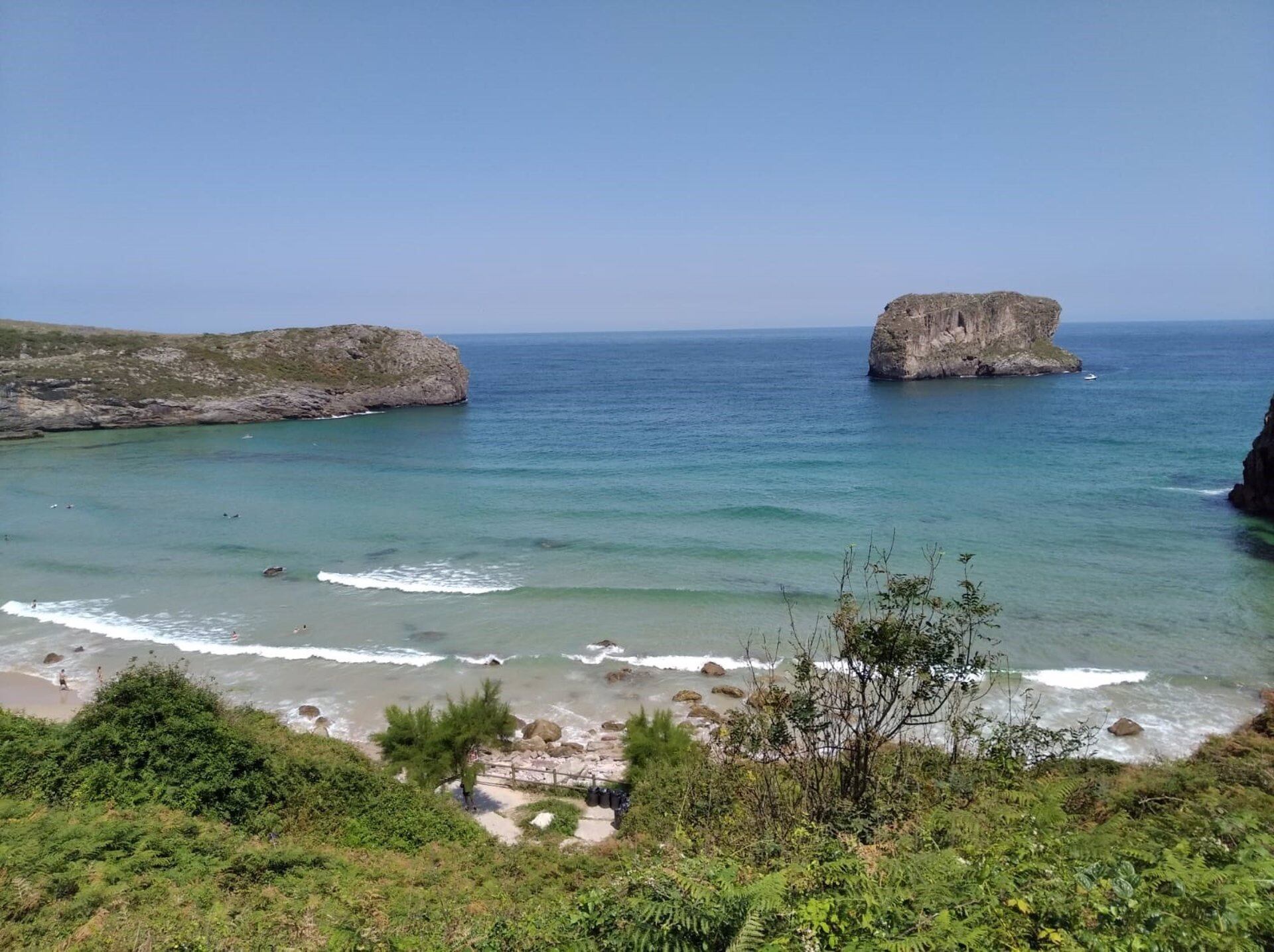 Playa de Ballota, en el municipio asturiano de Llanes.