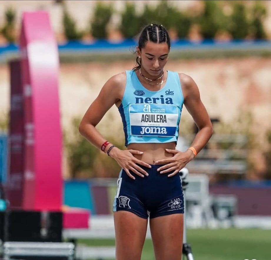 Laura Aguilera, integrante del Club Nerja Atletismo